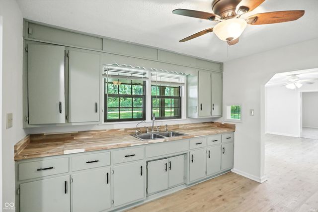 4765 E 200 N Road, Anderson, IN 46012