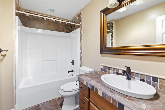 2914 Cameron Ridge Lane, Ferndale, WA 98248