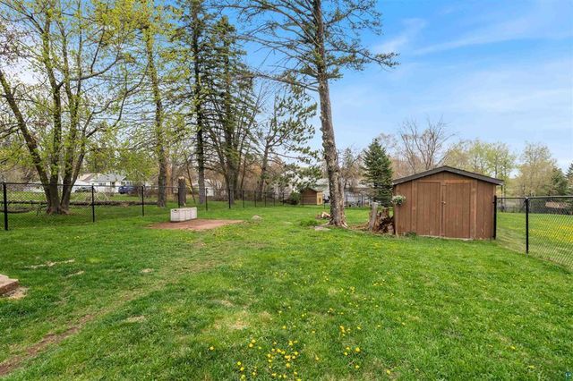 2316 Piedmont Avenue, Duluth, MN 55811