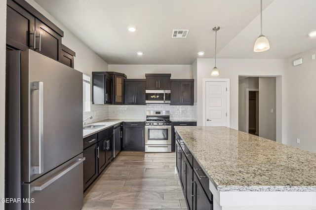 14740 MIKE A MENDOZA Avenue, El Paso, TX 79938