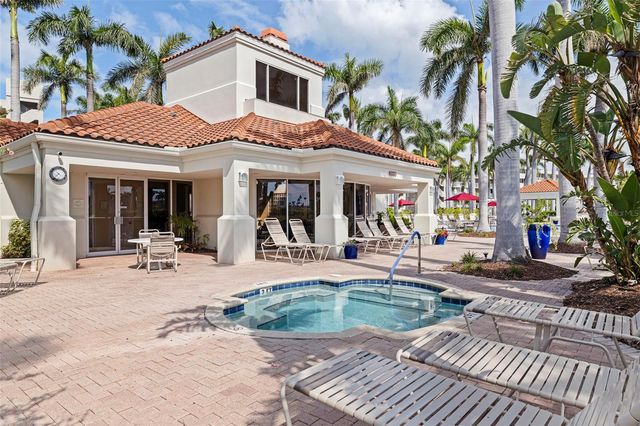 6105 BAHIA DEL MAR CIRCLE 683, St Petersburg, FL 33715