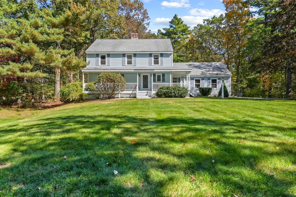 16 King Henry Drive, Londonderry, NH 03053