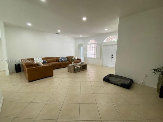 3035 SE 7th Pl, Homestead, FL 33033