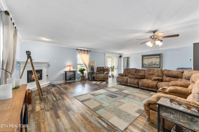 2709 Montvale Rd, Maryville, TN 37803