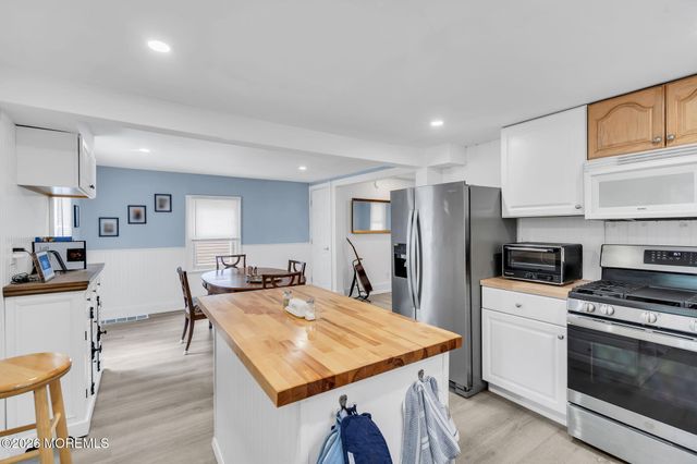 48 Linden Place, Red Bank, NJ 07701