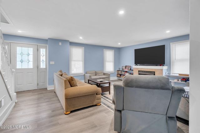 48 Linden Place, Red Bank, NJ 07701