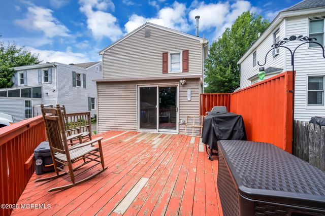 48 Linden Place, Red Bank, NJ 07701