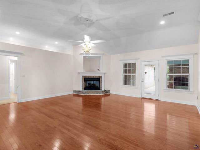 251 Hathersage Drive, Kathleen, GA 31047