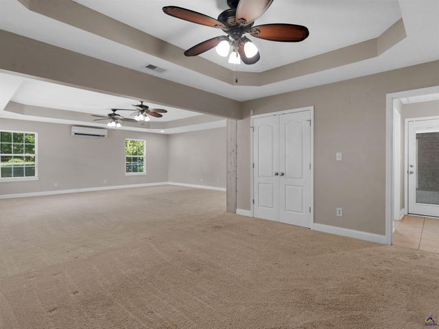 251 Hathersage Drive, Kathleen, GA 31047