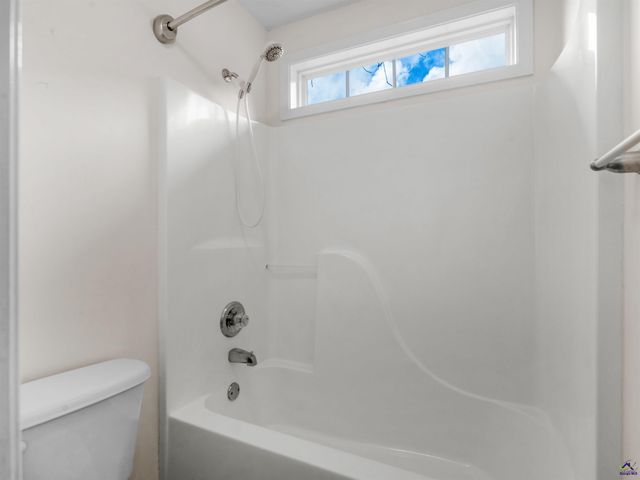 251 Hathersage Drive, Kathleen, GA 31047