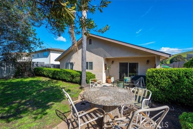 960 Las Tunas, Morro Bay, CA 93442