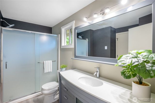 5600 Wisteria Lane NE, Bremerton, WA 98311