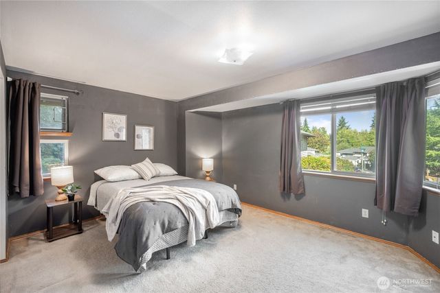 5600 Wisteria Lane NE, Bremerton, WA 98311