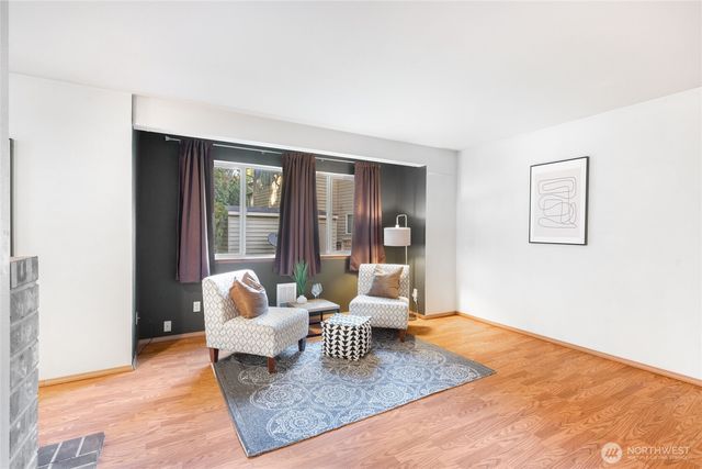 5600 Wisteria Lane NE, Bremerton, WA 98311