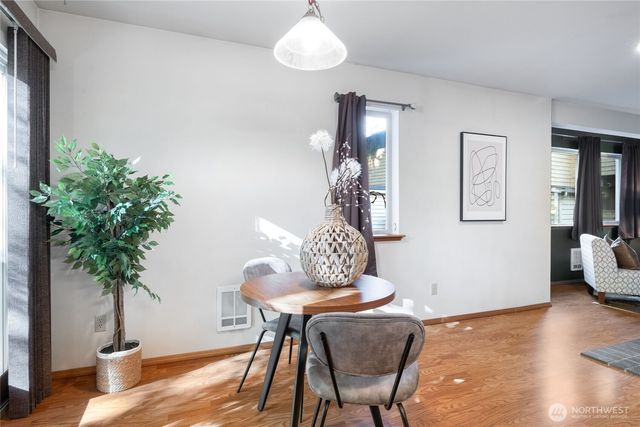 5600 Wisteria Lane NE, Bremerton, WA 98311