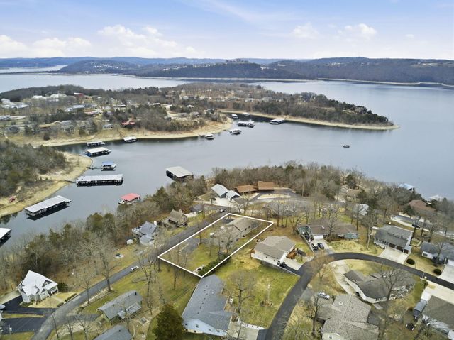 85 Capulet Lane, Kimberling City, MO 65686