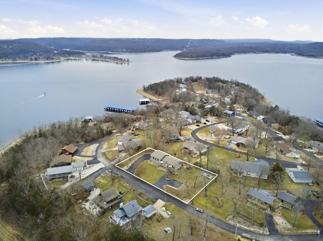 85 Capulet Lane, Kimberling City, MO 65686