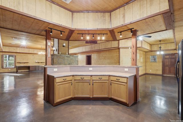 171 Inwood, Poteet, TX 78065