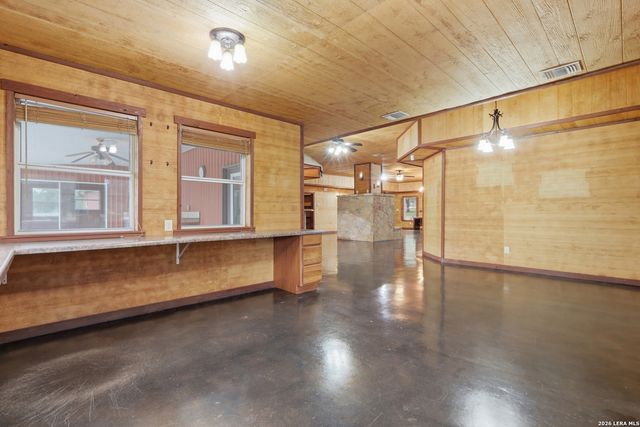 171 Inwood, Poteet, TX 78065