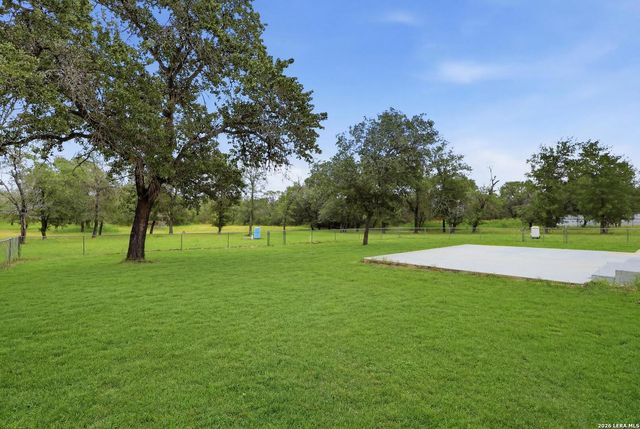 171 Inwood, Poteet, TX 78065