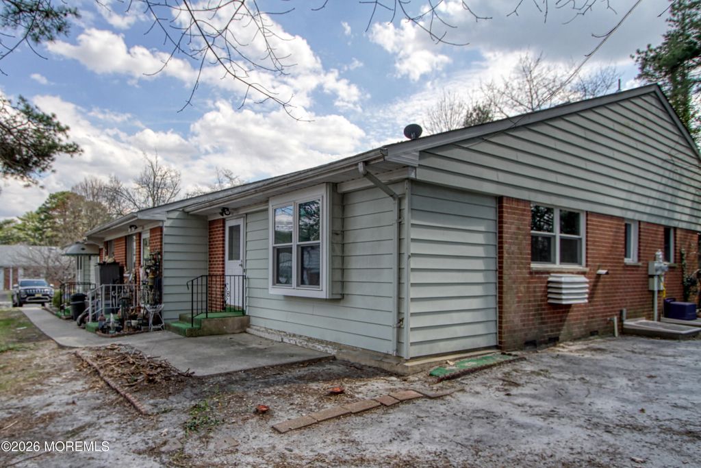 15 Molly Pitcher Boulevard D, Whiting, NJ 08759