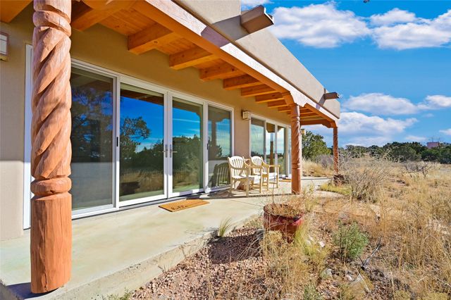 10 Cerrado Road, Santa Fe, NM 87508