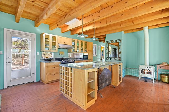 10 Cerrado Road, Santa Fe, NM 87508