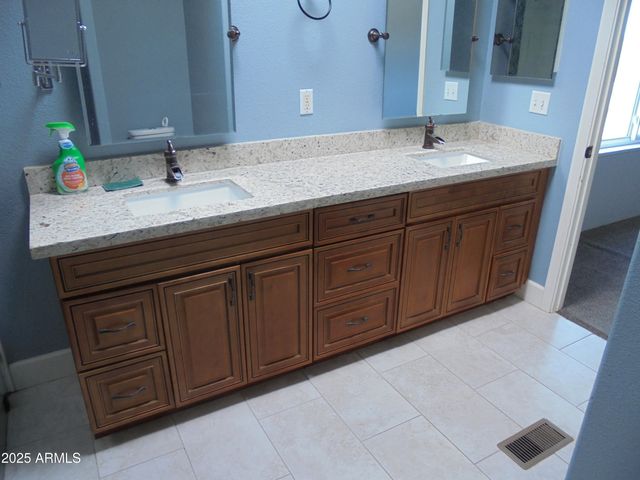 34396 N LAZY Loop, Queen Creek, AZ 85144