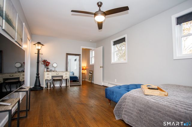 18 Richards Grove Road, Waterford, CT 06375