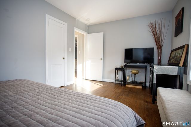 18 Richards Grove Road, Waterford, CT 06375