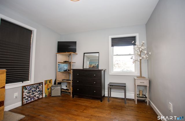 18 Richards Grove Road, Waterford, CT 06375