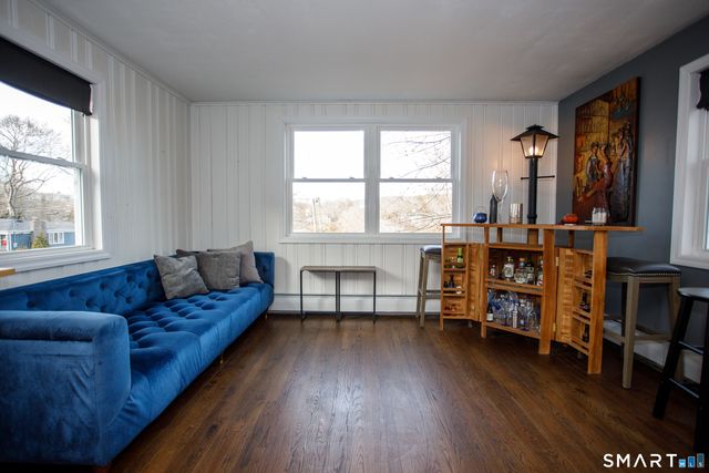 18 Richards Grove Road, Waterford, CT 06375