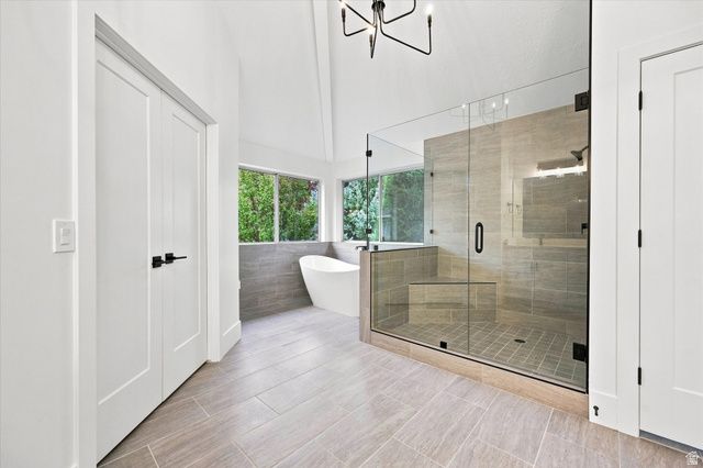 8921 S SOMERTON CIR, Sandy, UT 84093