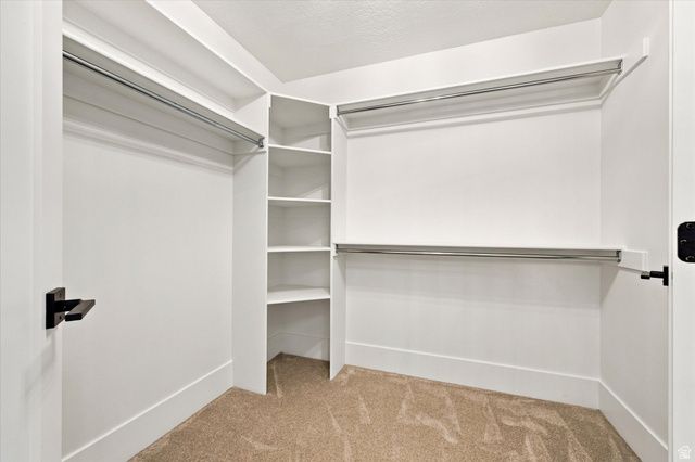 8921 S SOMERTON CIR, Sandy, UT 84093