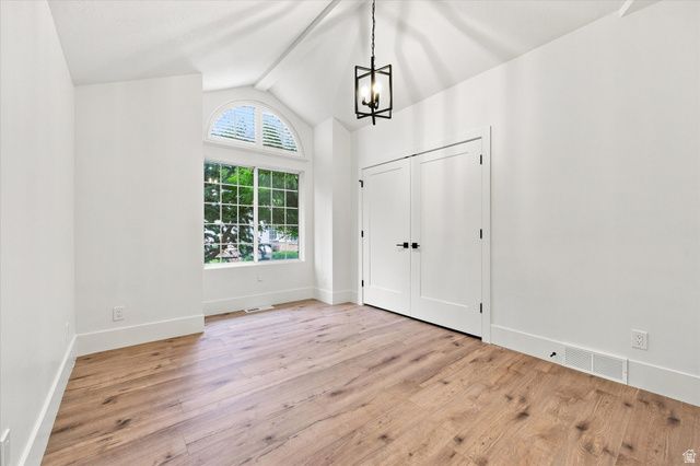 8921 S SOMERTON CIR, Sandy, UT 84093