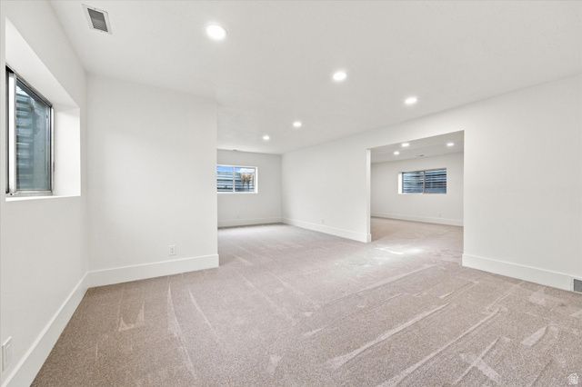 8921 S SOMERTON CIR, Sandy, UT 84093