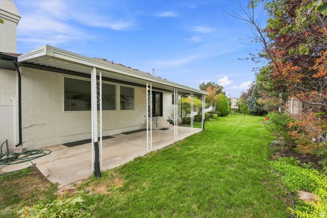 8921 S SOMERTON CIR, Sandy, UT 84093