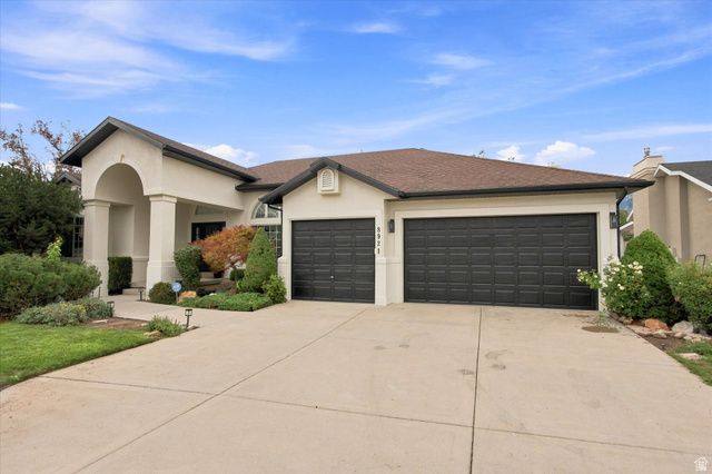8921 S SOMERTON CIR, Sandy, UT 84093