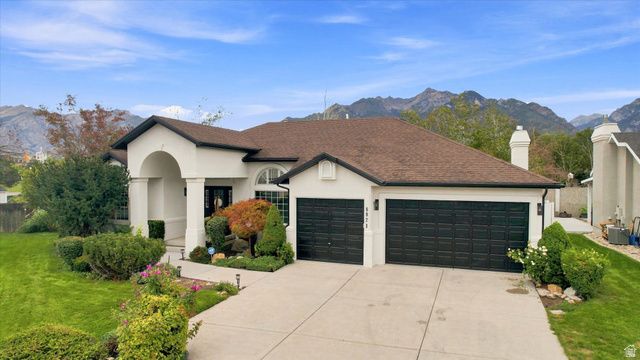 8921 S SOMERTON CIR, Sandy, UT 84093
