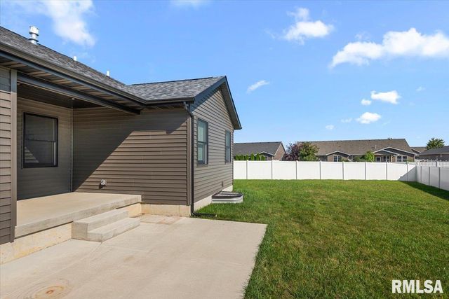 1600 Blenheim Drive, Springfield, IL 62711