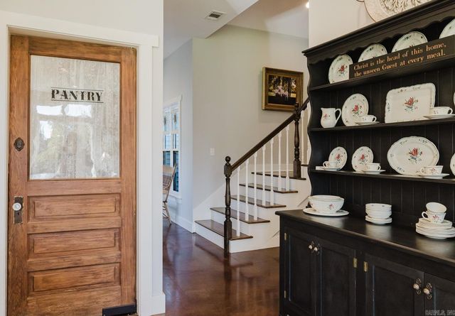 1082 Snow Creek, Alexander, AR 72002