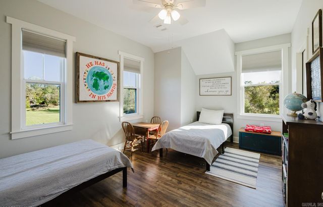 1082 Snow Creek, Alexander, AR 72002