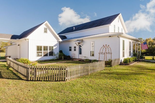 1082 Snow Creek, Alexander, AR 72002