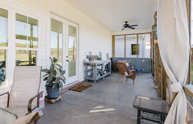 1082 Snow Creek, Alexander, AR 72002