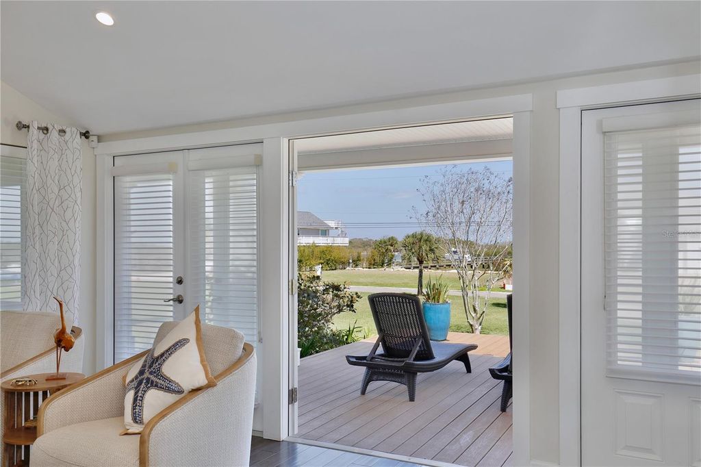 Image 18 of property listing at 210 N RIVERSIDE DRIVE, Edgewater, FL 32132