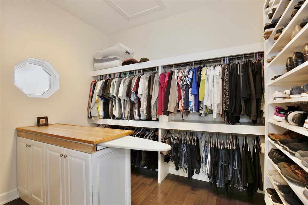 Image 40 of property listing at 210 N RIVERSIDE DRIVE, Edgewater, FL 32132