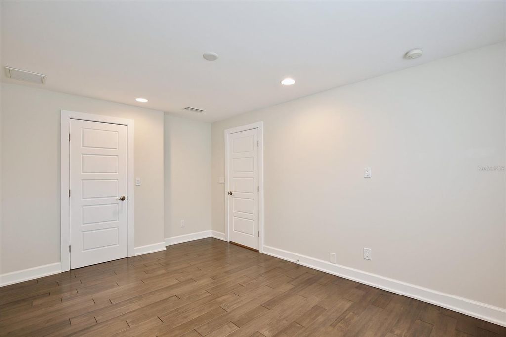 Image 49 of property listing at 210 N RIVERSIDE DRIVE, Edgewater, FL 32132