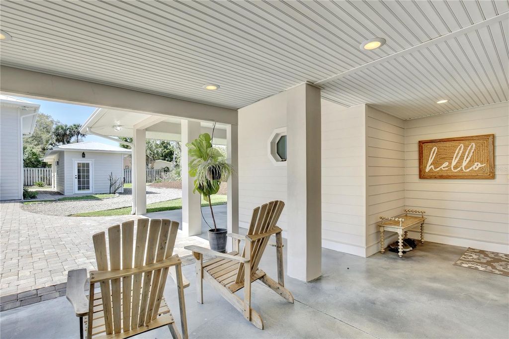 Image 53 of property listing at 210 N RIVERSIDE DRIVE, Edgewater, FL 32132