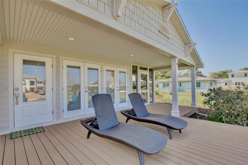 Image 7 of property listing at 210 N RIVERSIDE DRIVE, Edgewater, FL 32132