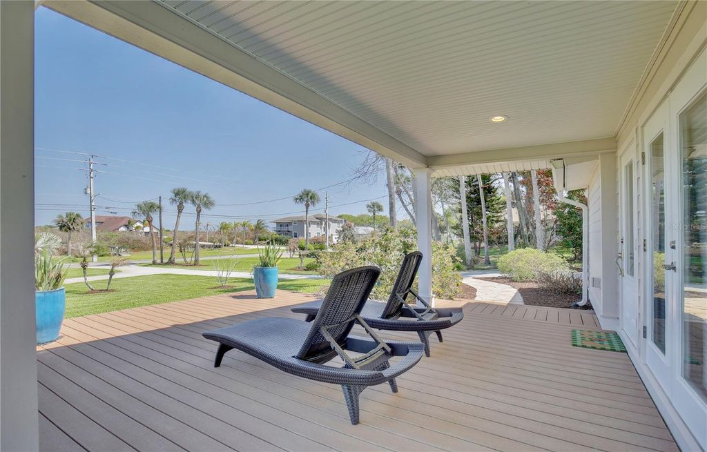 Image 8 of property listing at 210 N RIVERSIDE DRIVE, Edgewater, FL 32132